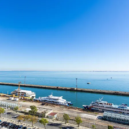 Cacilhas Riverview! Apartament *