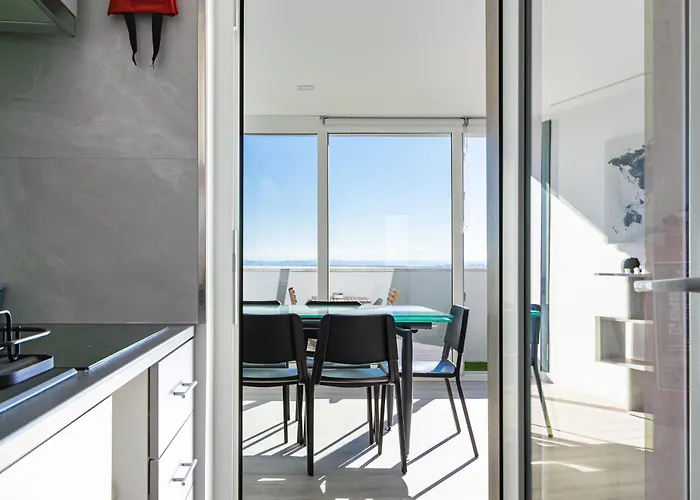 Cacilhas Riverview! * Almada